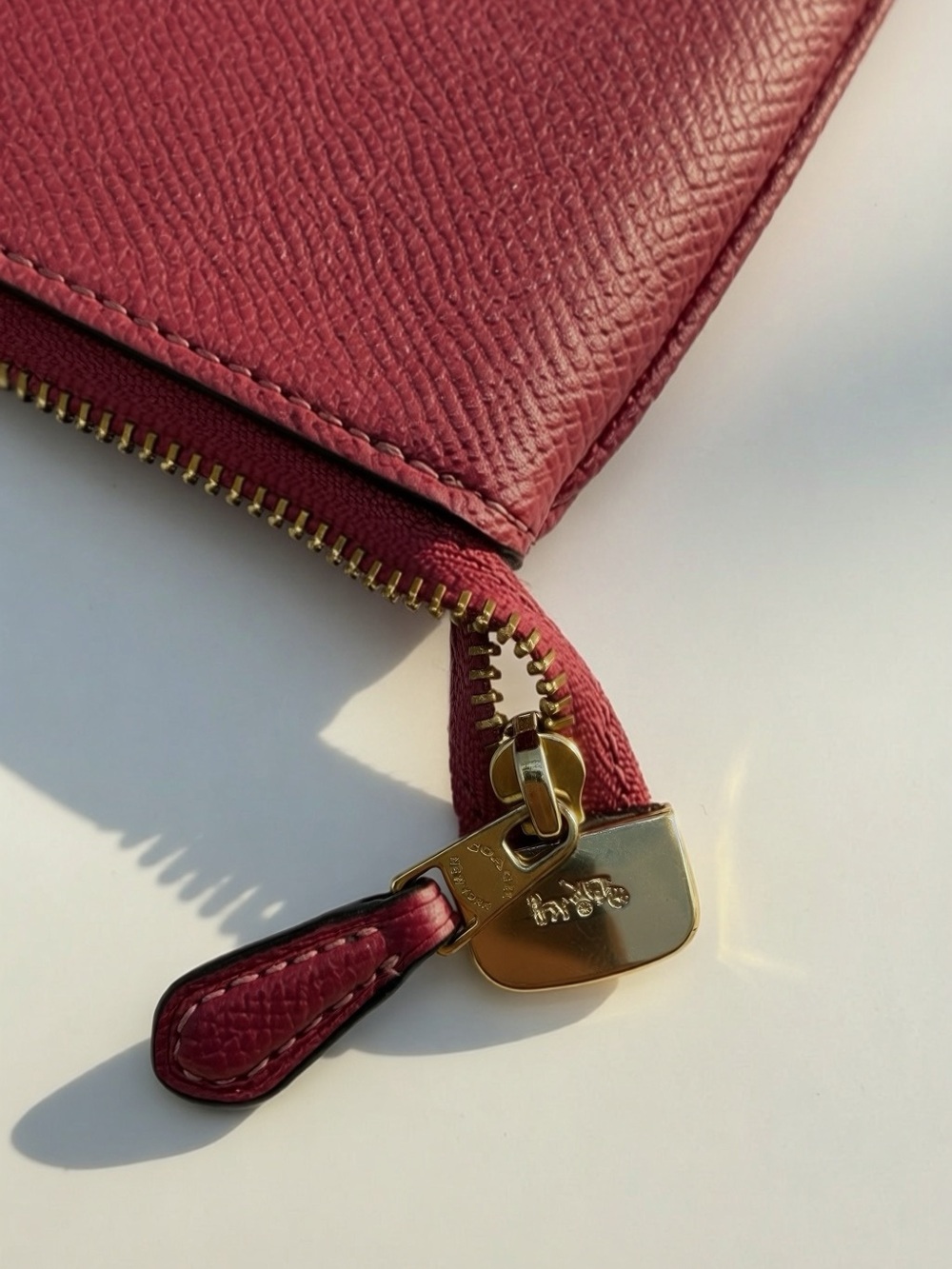 Coach Deep Berry Saffiano Leather Wristlet Gold Chain Feminine Coastal Chic - Picture 3 of 5